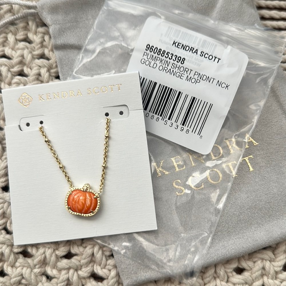 NWT Kendra Scott Pumpkin Necklace
